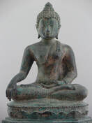 A Buddha image, from the Theravada school of Buddhism from which insight meditation is derived.